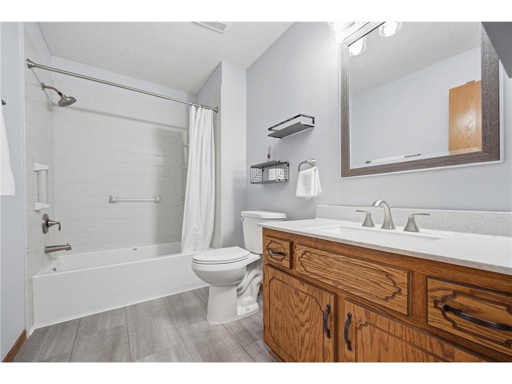 5452 Helena Road N Oakdale MN 55128 6803106 image18