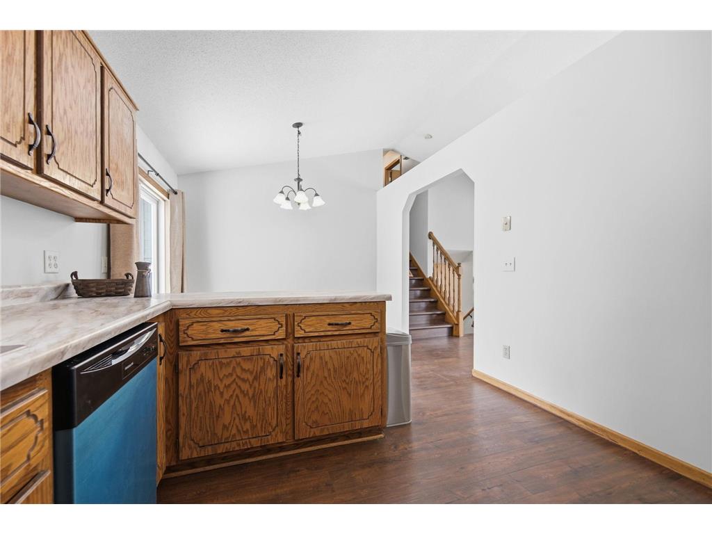 5452 Helena Road N Oakdale MN 55128 6803106 image9