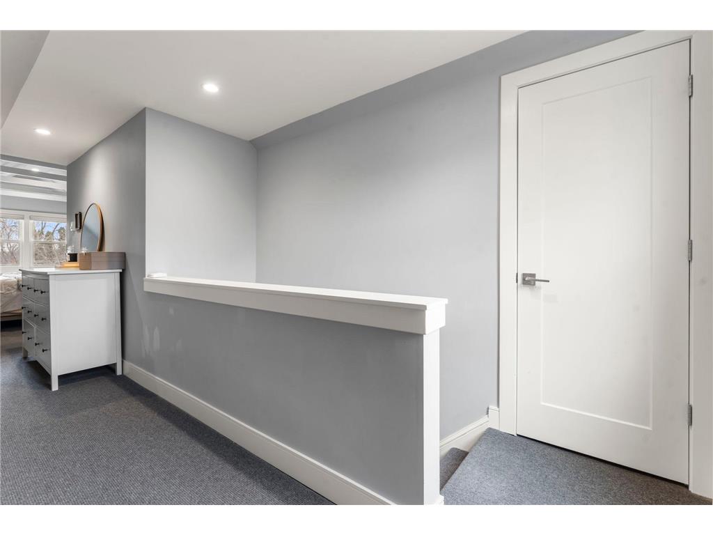 5455 Shoreview Avenue Minneapolis MN 55417 7025579 image16