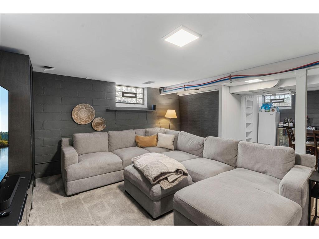 5455 Shoreview Avenue Minneapolis MN 55417 7025579 image34