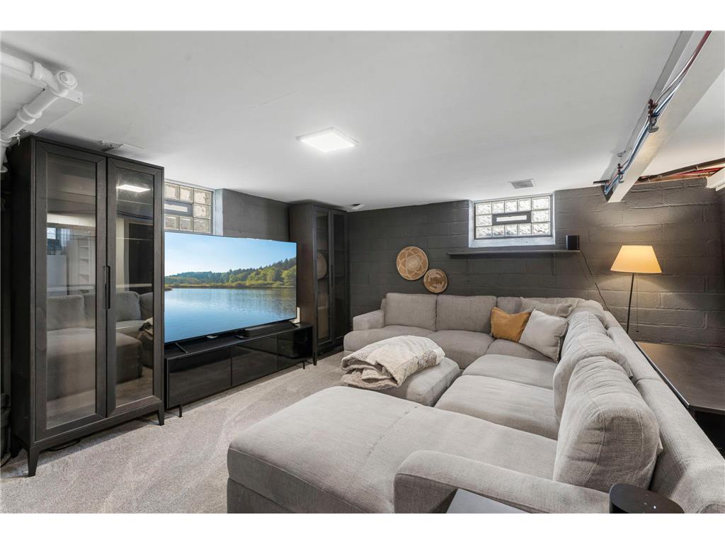 5455 Shoreview Avenue Minneapolis MN 55417 7025579 image35