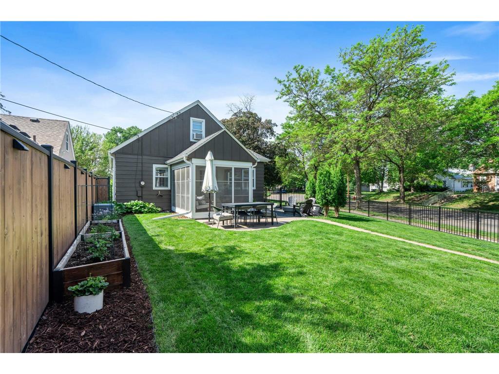 5455 Shoreview Avenue Minneapolis MN 55417 7025579 image38