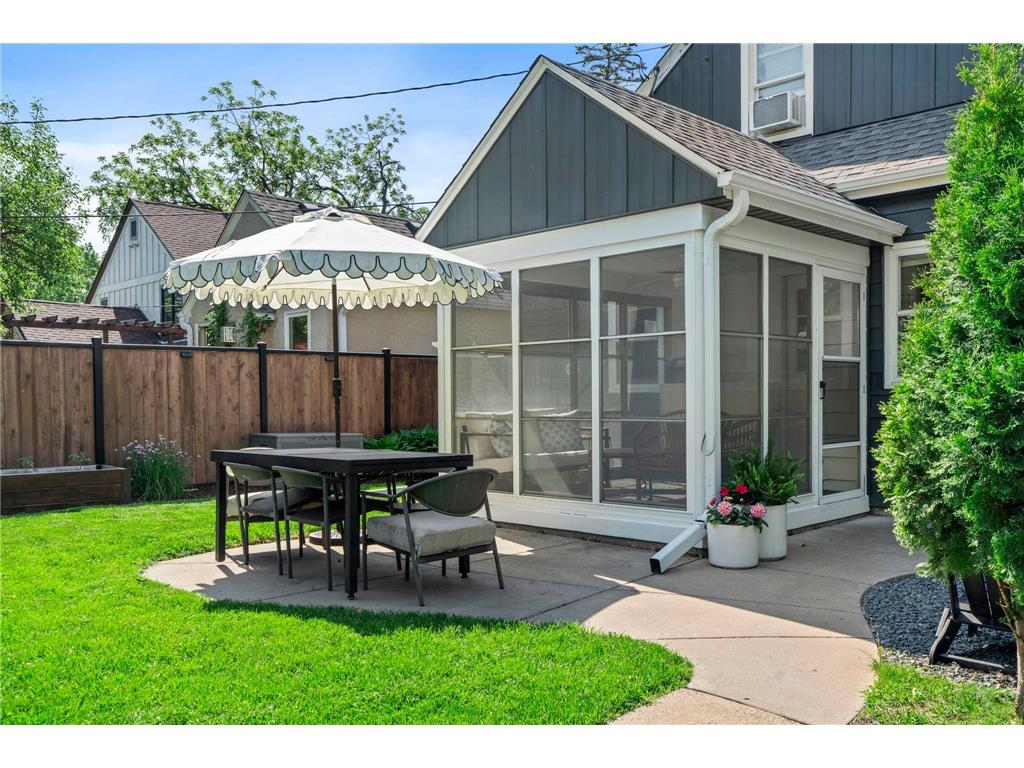 5455 Shoreview Avenue Minneapolis MN 55417 7025579 image41