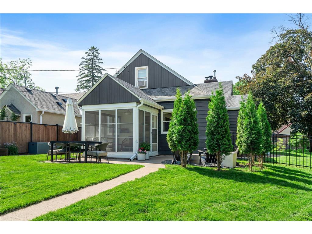5455 Shoreview Avenue Minneapolis MN 55417 7025579 image43