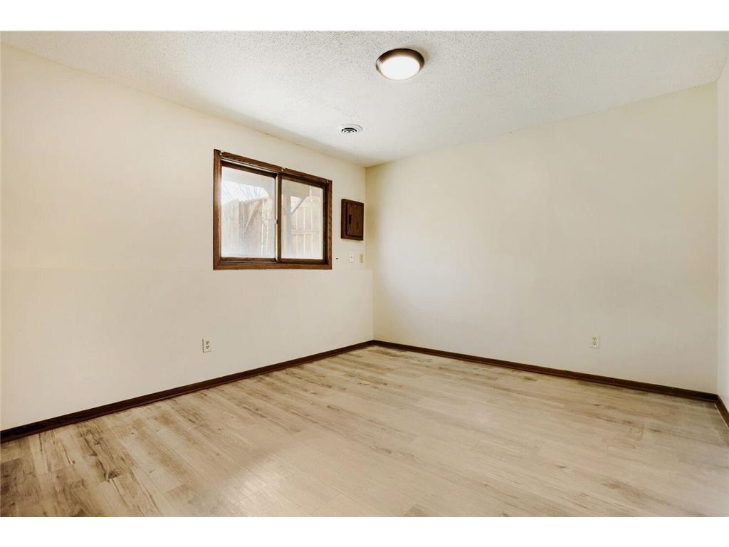 5457 4th Street NE Fridley MN 55421 7069660 image11