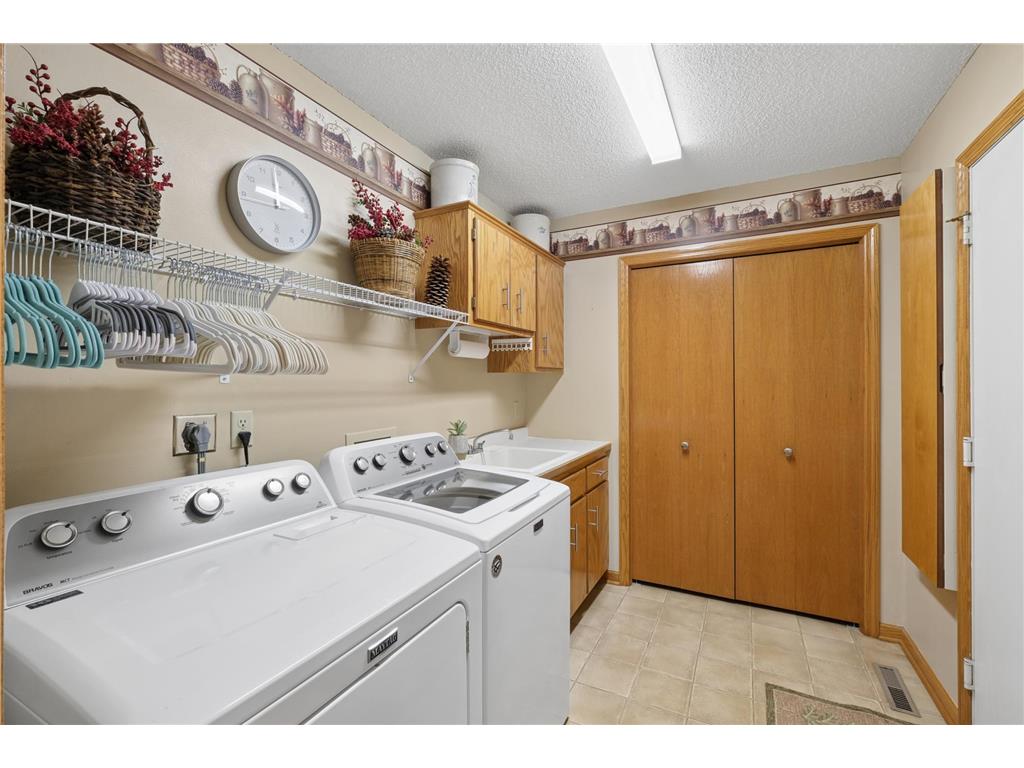 5461 Golfview Avenue N Oakdale MN 55128 7067864 image11