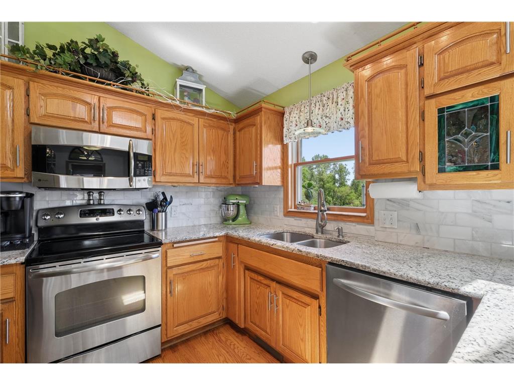 5461 Golfview Avenue N Oakdale MN 55128 7067864 image3