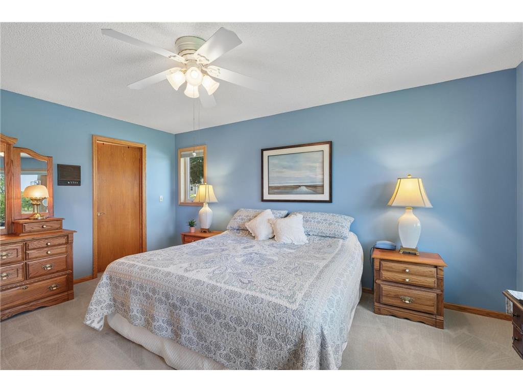 5461 Golfview Avenue N Oakdale MN 55128 7067864 image8