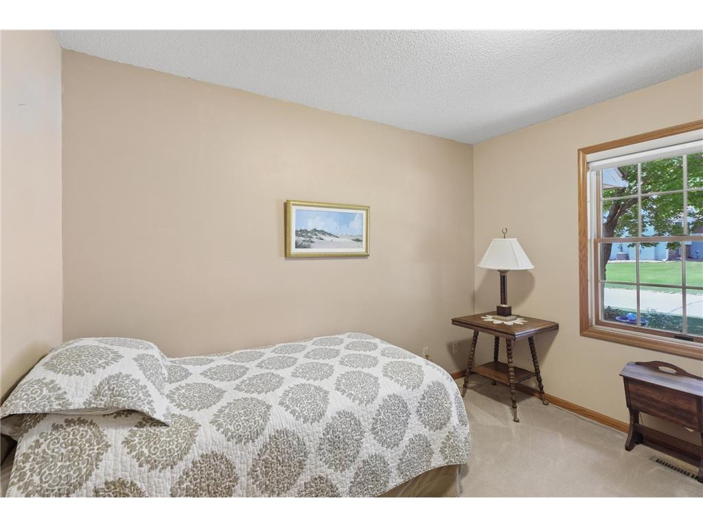 5461 Golfview Avenue N Oakdale MN 55128 7067864 image9