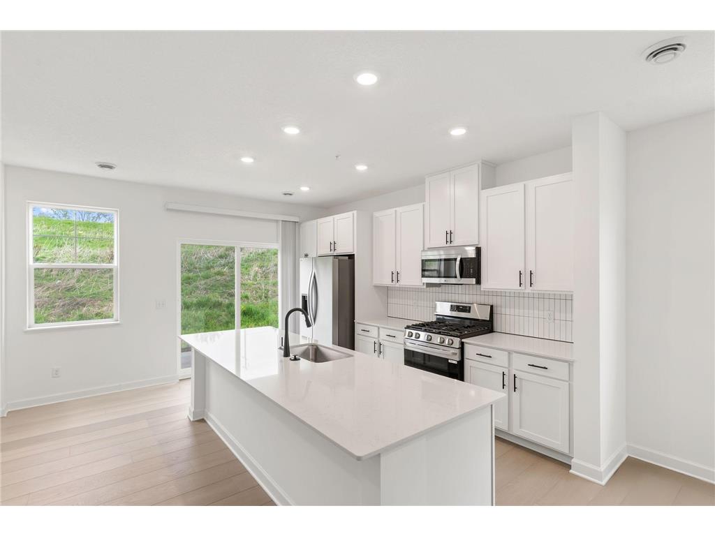 5461 Queens Drive NW Rochester MN 55901 7084630 image2