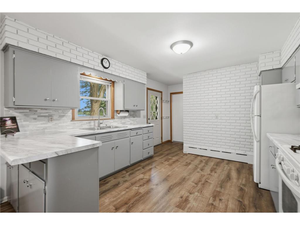 5465 County Road 8 SW Waverly MN 55390 - Little Waverly 7101221 image18