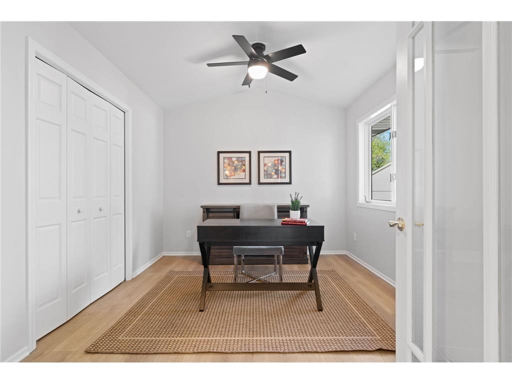 5465 Gideons Lane Shorewood MN 55331 7053970 image15