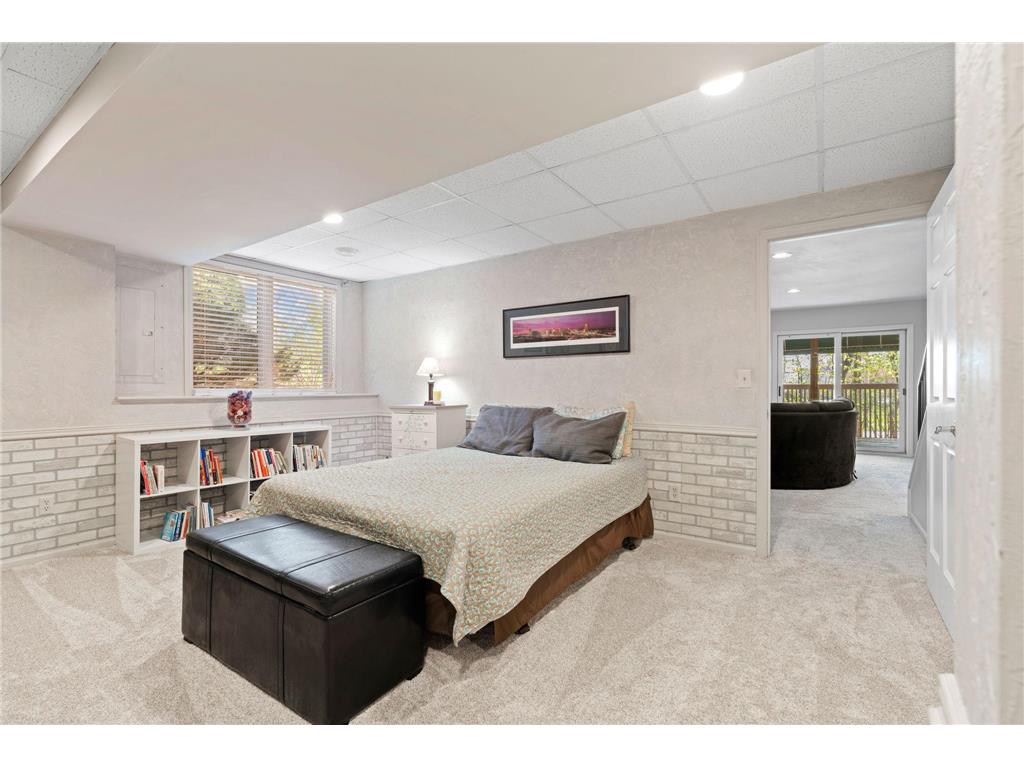 5465 Gideons Lane Shorewood MN 55331 7053970 image22