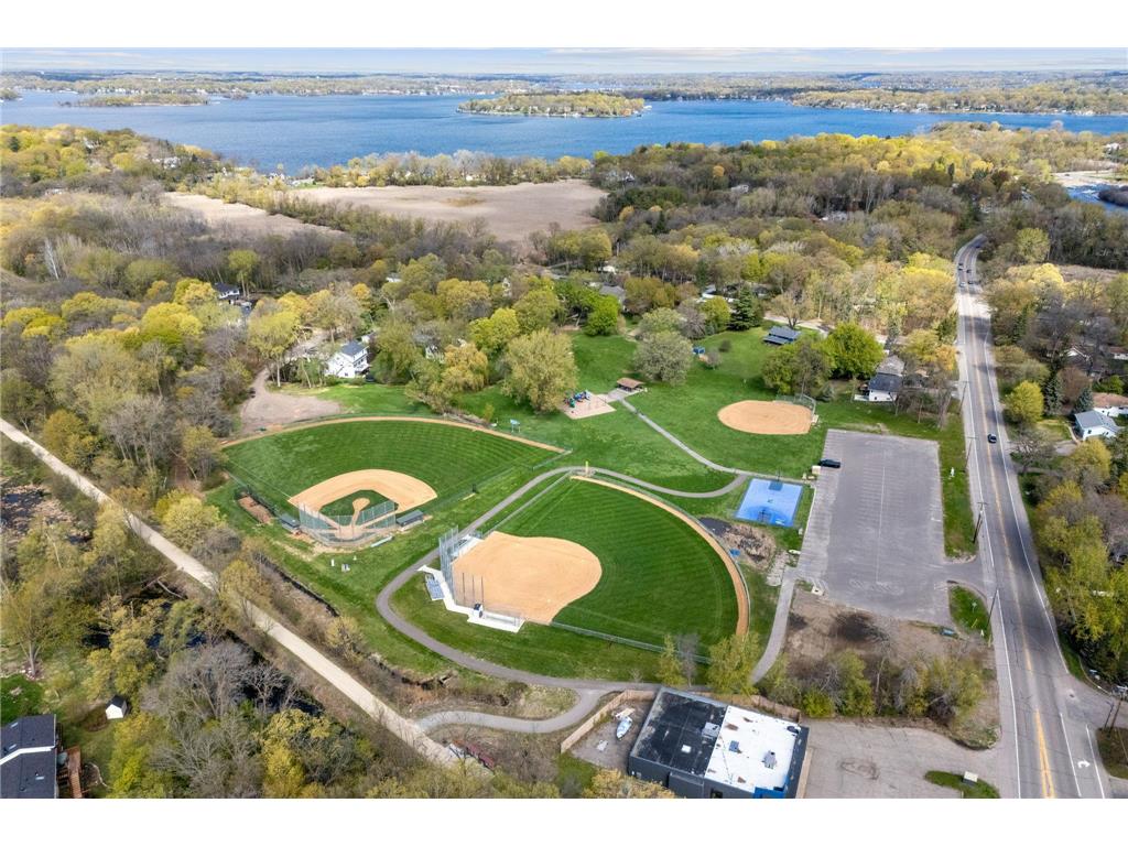 5465 Gideons Lane Shorewood MN 55331 7053970 image29