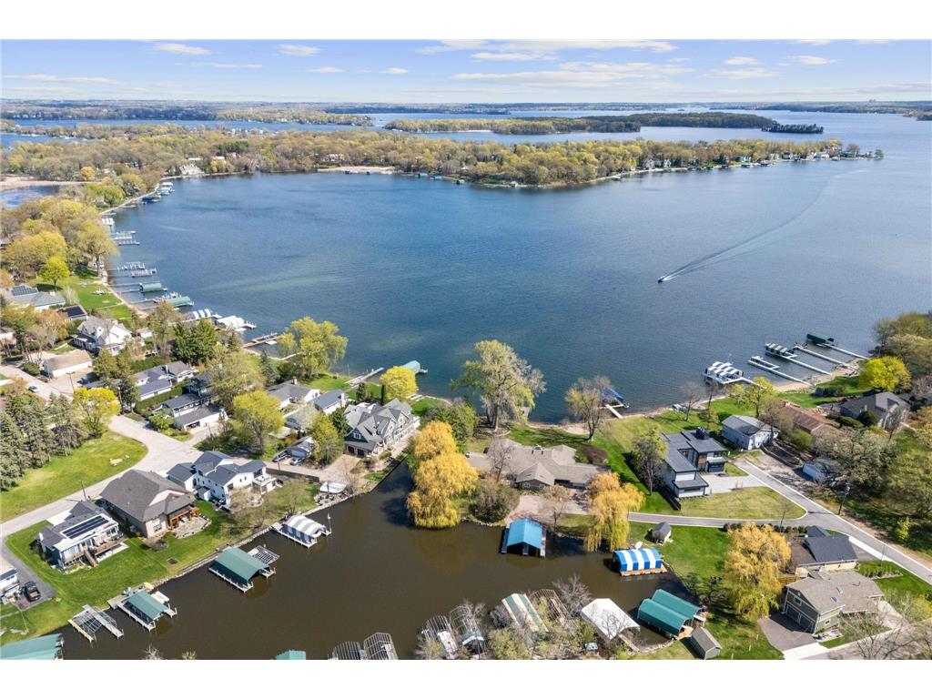 5465 Gideons Lane Shorewood MN 55331 7053970 image30