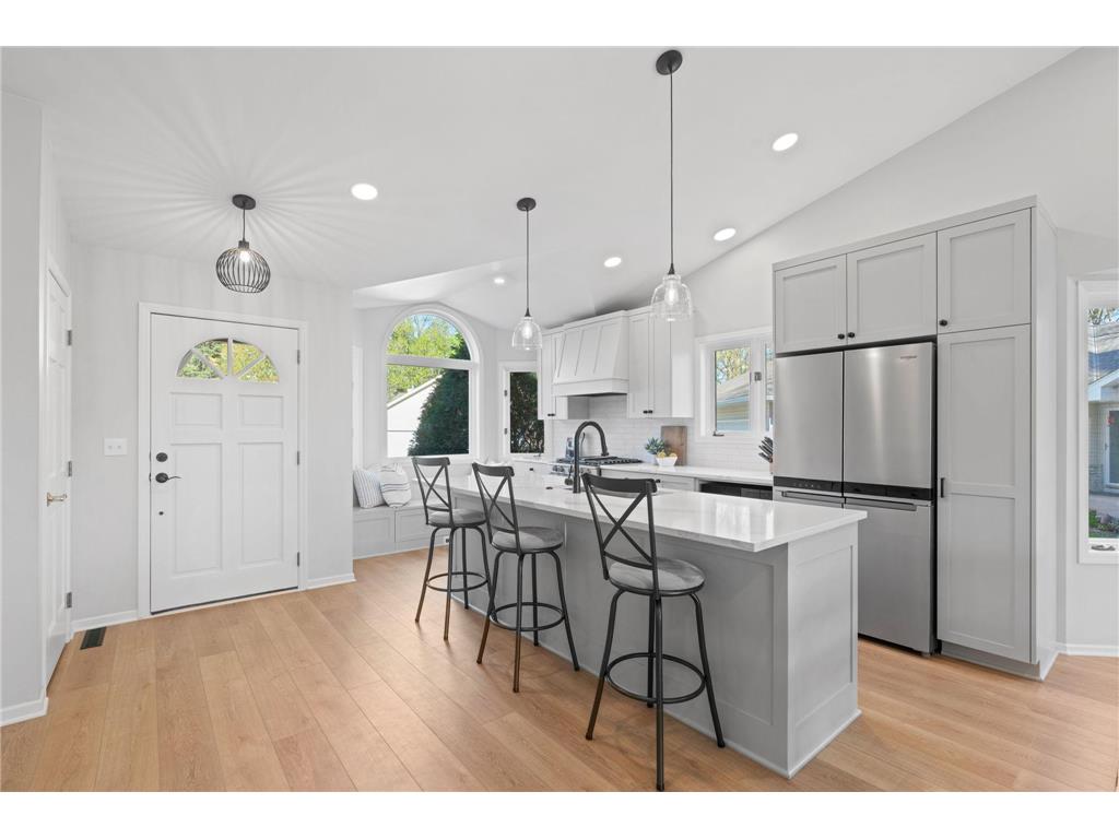 5465 Gideons Lane Shorewood MN 55331 7053970 image4