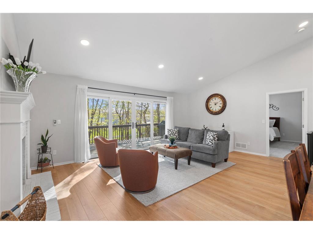 5465 Gideons Lane Shorewood MN 55331 7053970 image9