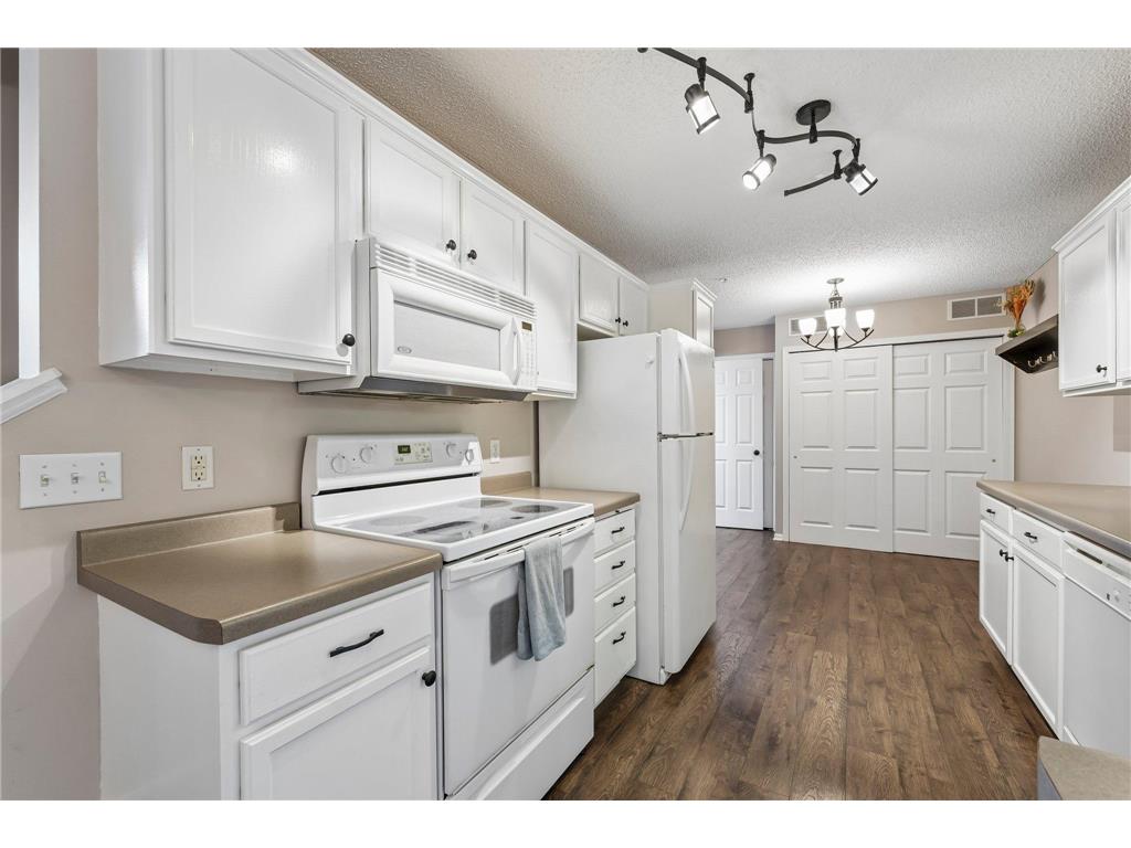 5467 Bryce Avenue Inver Grove Heights MN 55076 7104311 image13