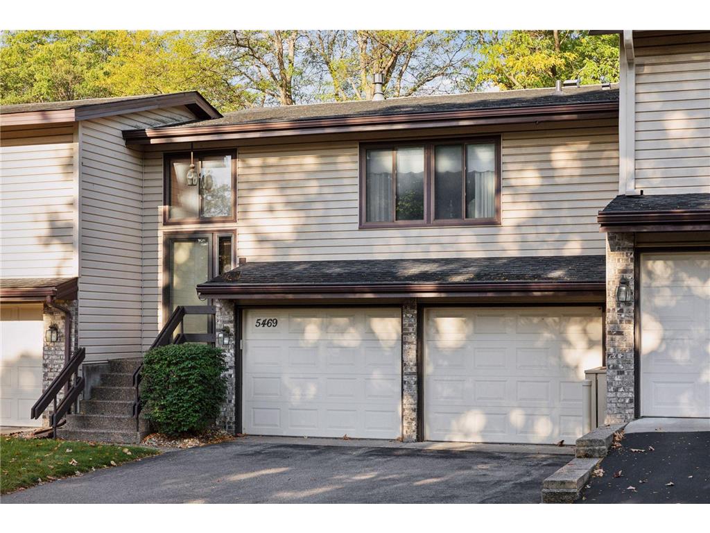 5469 Hyland Courts Drive Bloomington MN 55437 6801315 image1