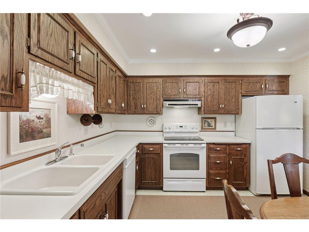 5469 Hyland Courts Drive Bloomington MN 55437 6801315 image15