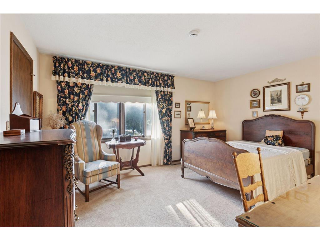 5469 Hyland Courts Drive Bloomington MN 55437 6801315 image19