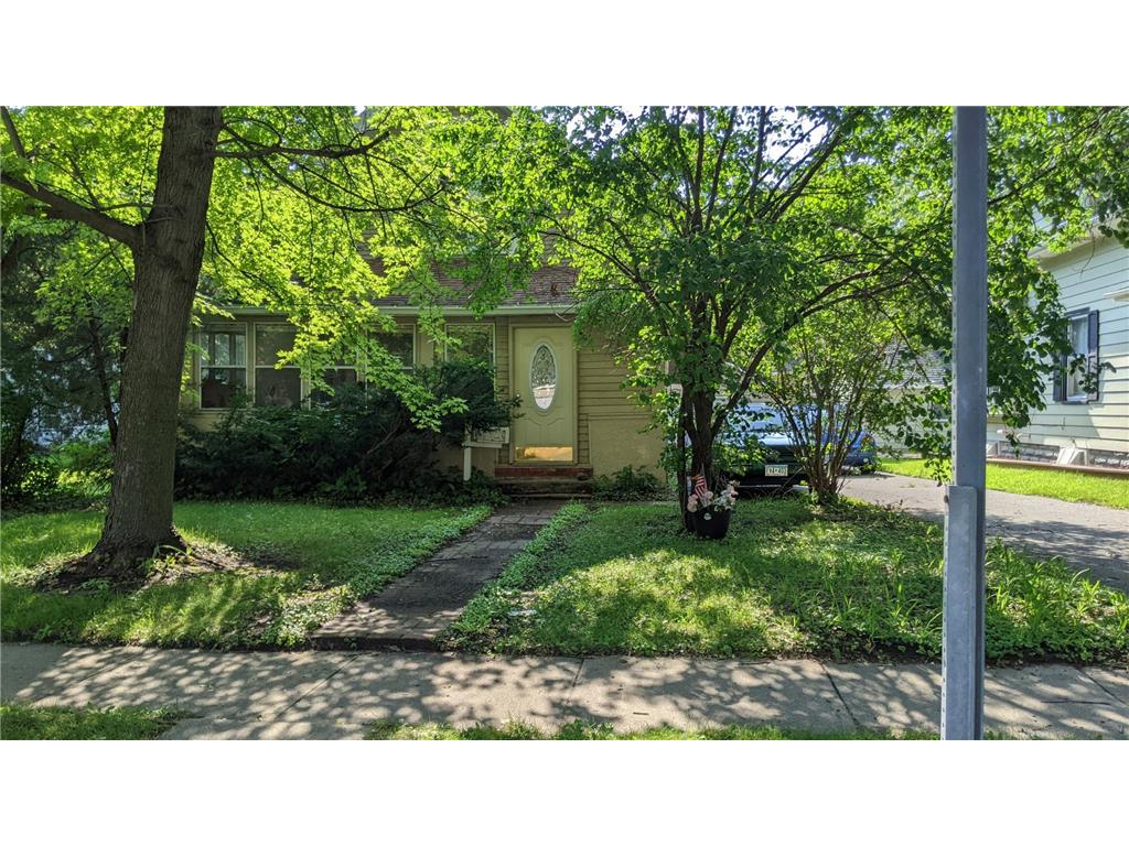 547 7th Street NW Willmar MN 56201 6576617 image1