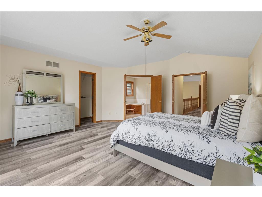 547 Abbey Way Mendota Heights MN 55120 7098190 image4