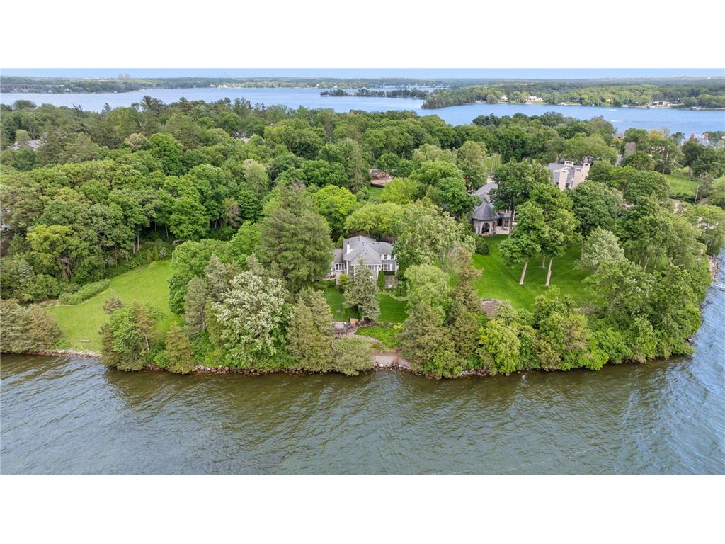 547 Harrington Road Wayzata MN 55391 - Lake Minnetonka 6705034 image1