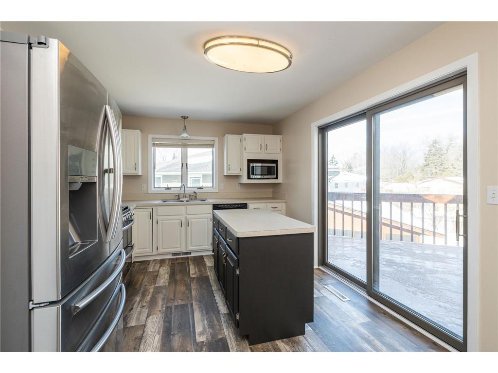 547 John Street Mendota Heights MN 55118 6332487 image1