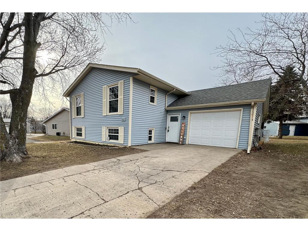 547 River Bluff Drive, Windom, MN, 56101 MLS 6496387 Edina Realty