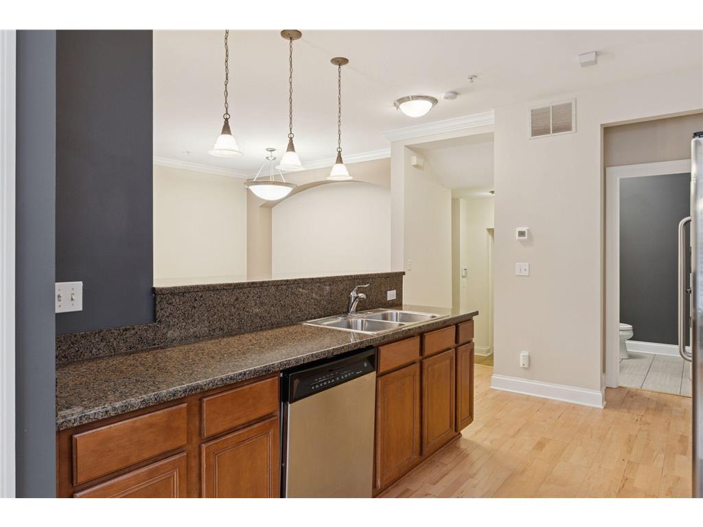 547 S 10th Street Minneapolis MN 55404 7016305 image15