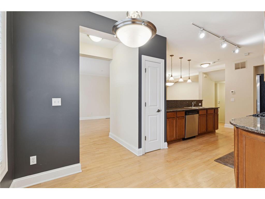 547 S 10th Street Minneapolis MN 55404 7016305 image20