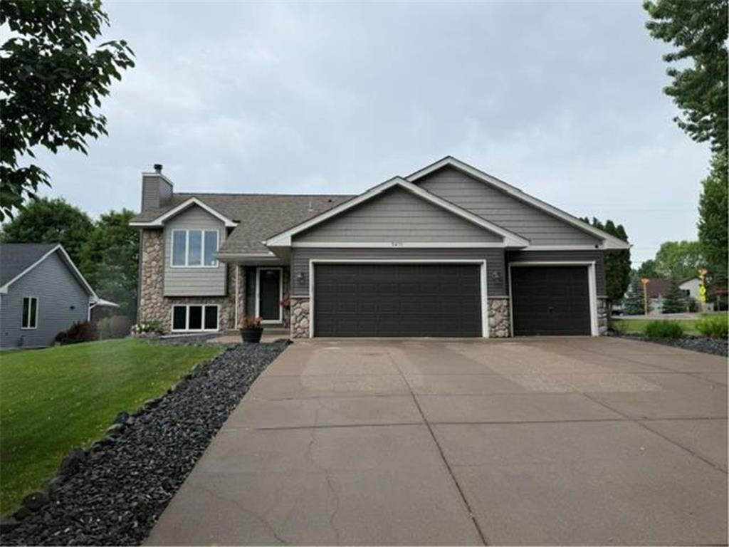 5471 Oakgreen Place N Oak Park Heights MN 55082 7087721 image1
