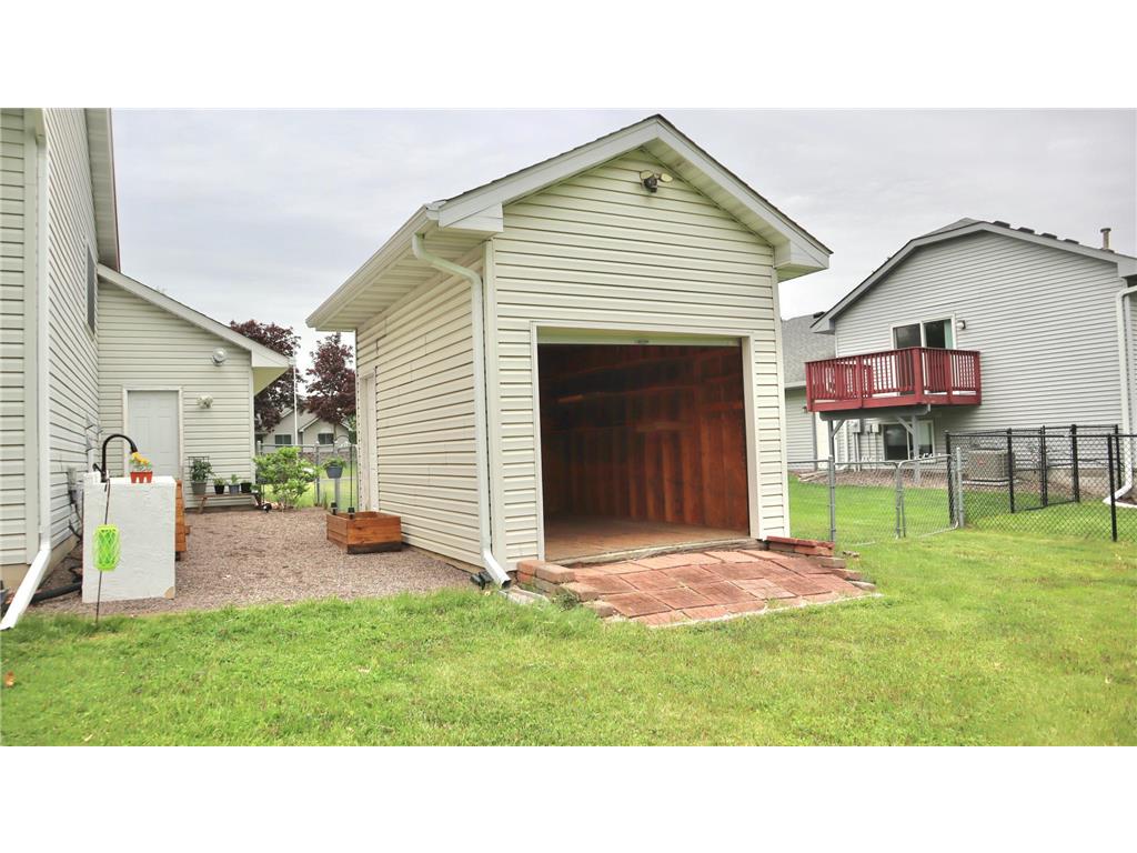 5475 273rd Street Wyoming MN 55092 7081086 image4