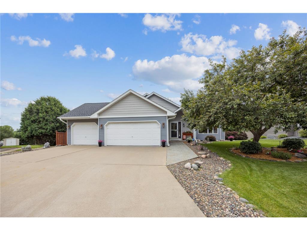 5475 Oakgreen Place N Oak Park Heights MN 55082 6697995 image1