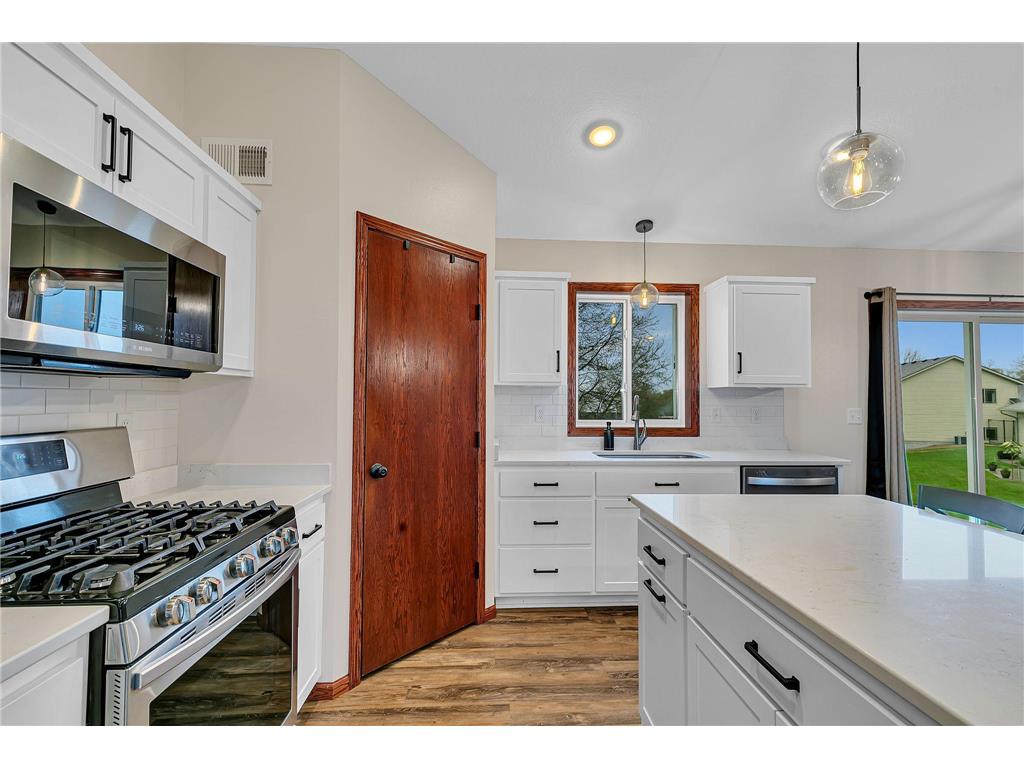 548 11th Avenue NE Melrose MN 56352 7057546 image10