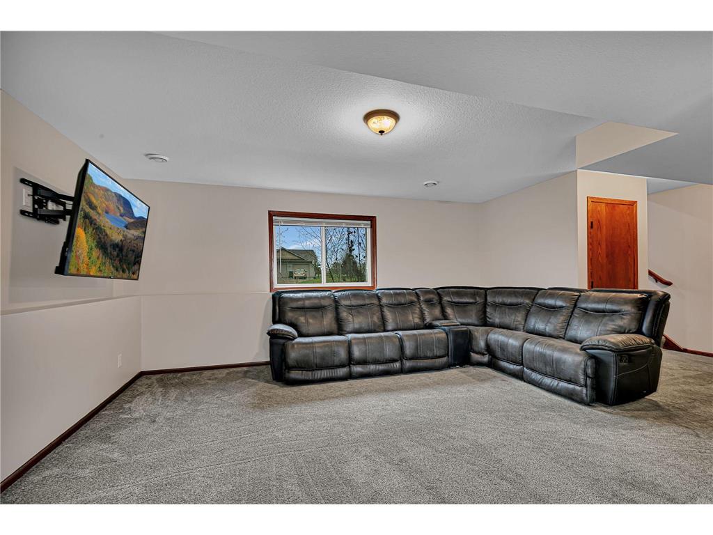 548 11th Avenue NE Melrose MN 56352 7057546 image21