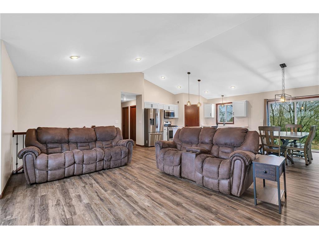 548 11th Avenue NE Melrose MN 56352 7057546 image3