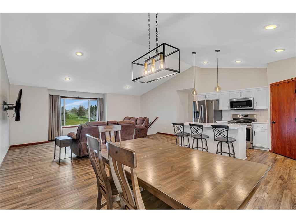548 11th Avenue NE Melrose MN 56352 7057546 image5