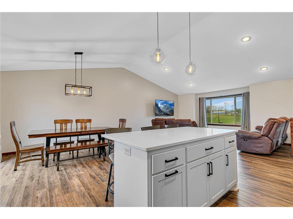 548 11th Avenue NE Melrose MN 56352 7057546 image6