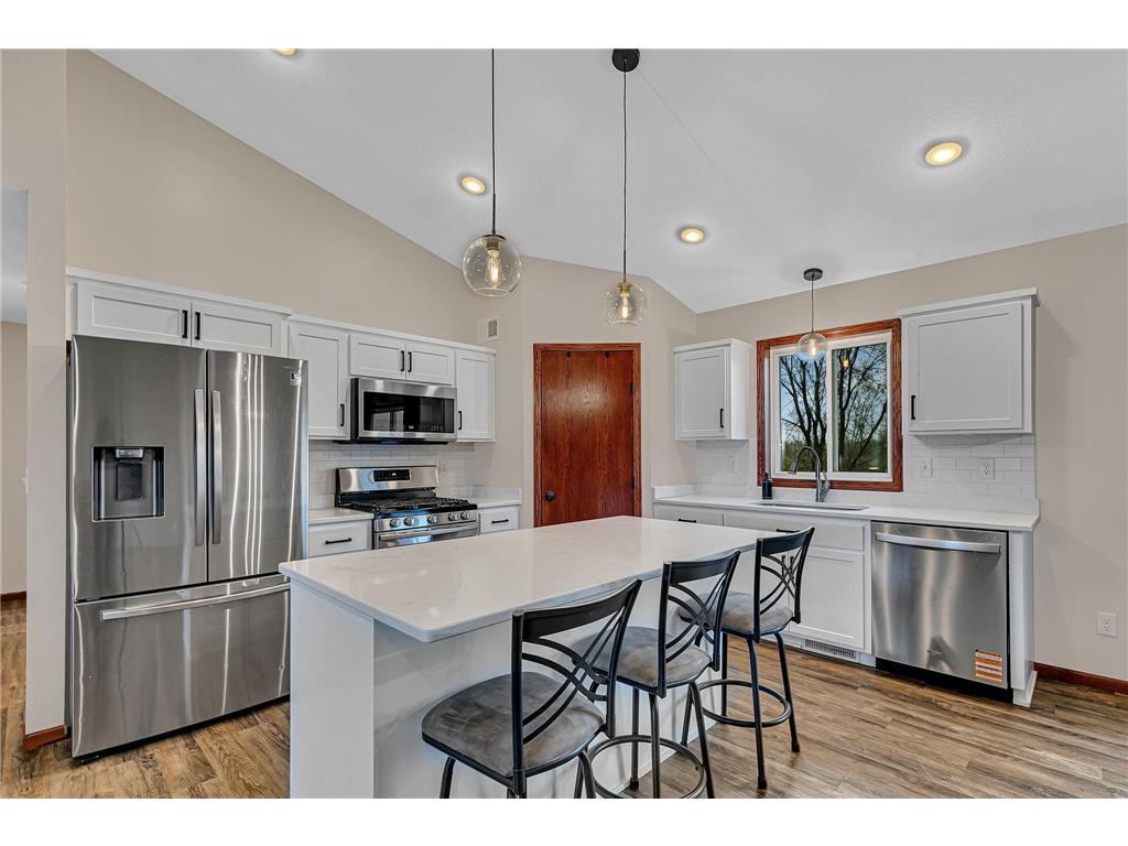 548 11th Avenue NE Melrose MN 56352 7057546 image8