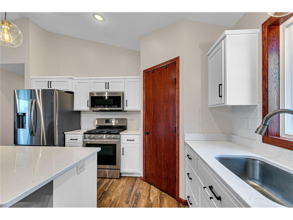 548 11th Avenue NE Melrose MN 56352 7057546 image9