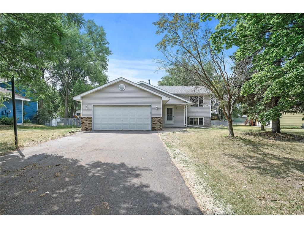 548 84th Circle NW Coon Rapids MN 55433 6390513 image1