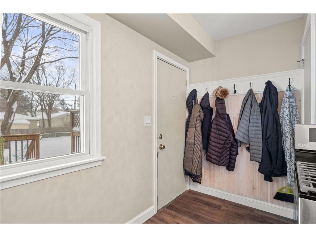 548 Doris Avenue Shoreview MN 55126 6824944 image5