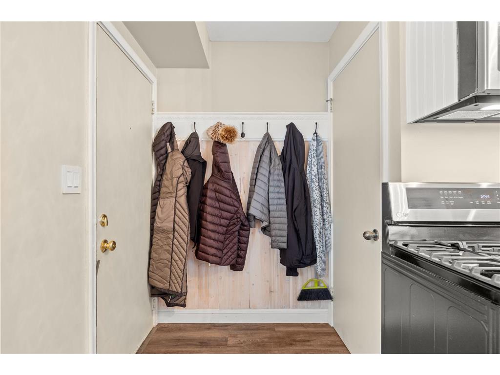 548 Doris Avenue Shoreview MN 55126 6824944 image6