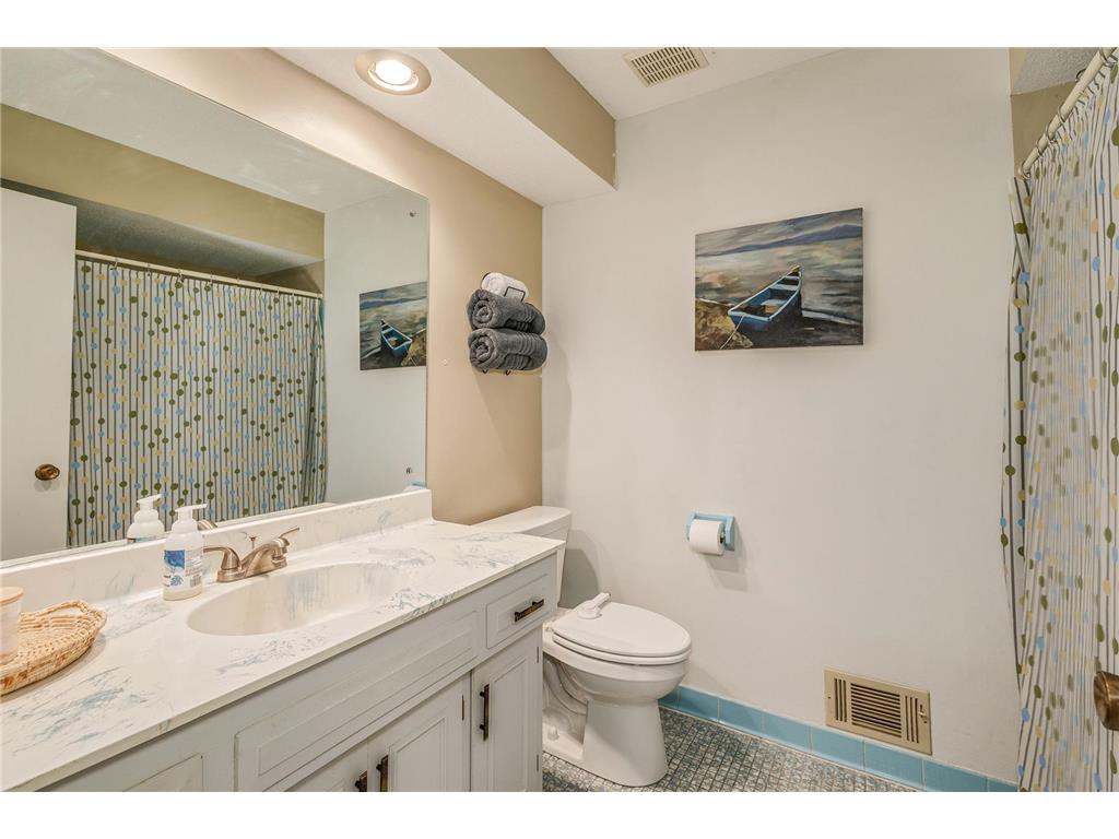 5481 Hyland Courts Drive Bloomington MN 55437 6796286 image14