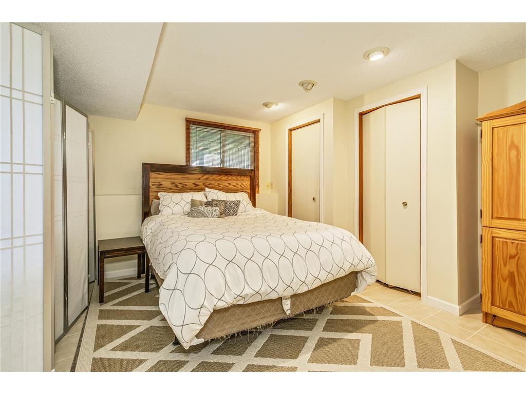 5481 Hyland Courts Drive Bloomington MN 55437 6796286 image18