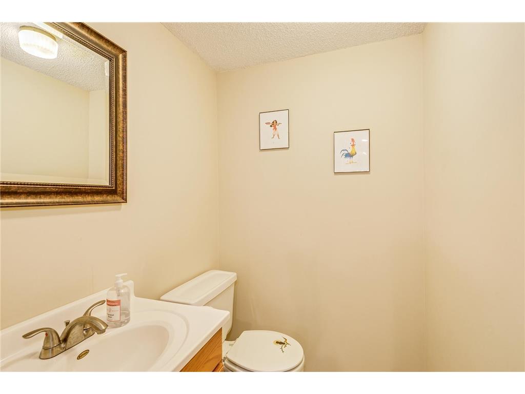 5481 Hyland Courts Drive Bloomington MN 55437 6796286 image20