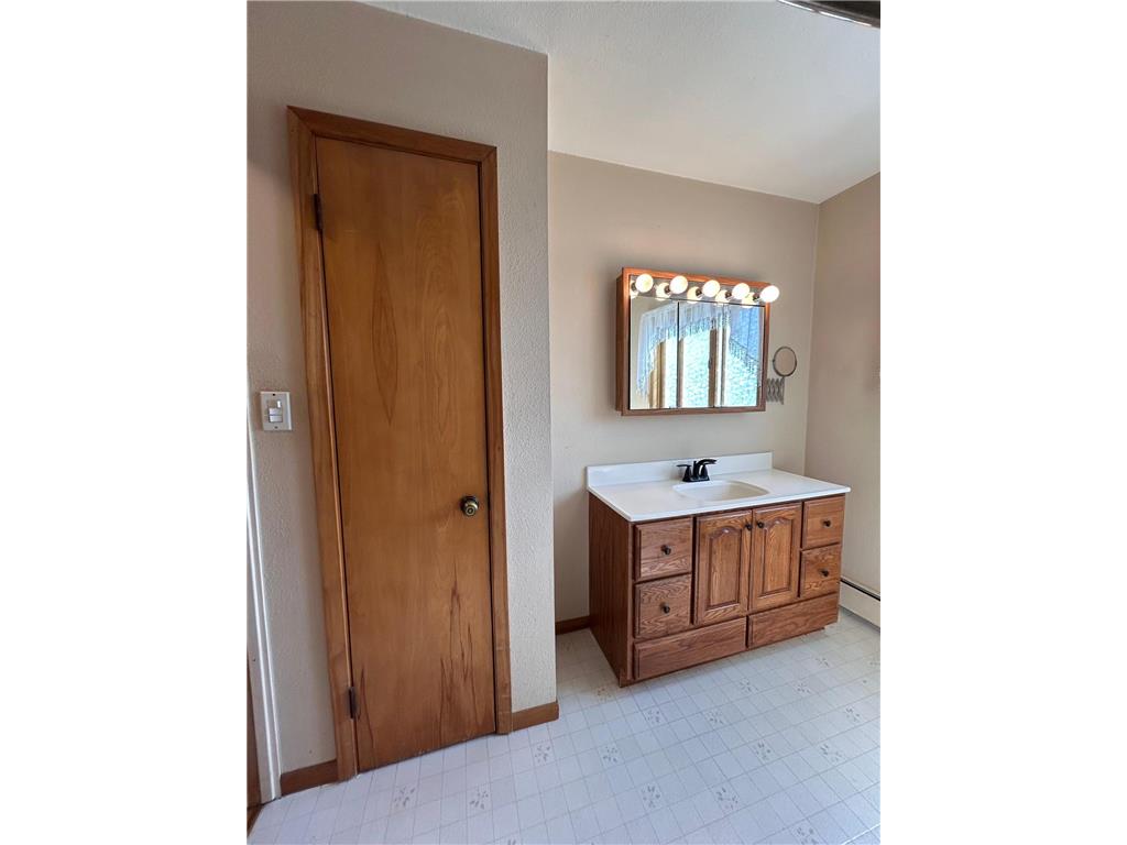 549 23 E Milaca MN 56353 7057282 image19