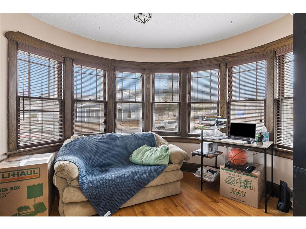 549 Asbury Street N Saint Paul MN 55104 7049440 image11